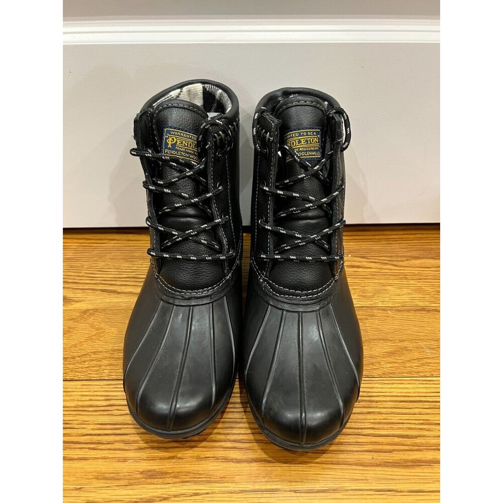 Women's Pendelton Winter‎ Boots - Lined - Size 8